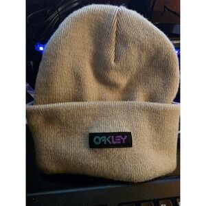 Oakley Beanie Hat In Beige ,Unisex One Size